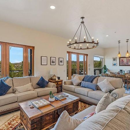 Close To Fresh Creek! Sleeps 12 ~ Amazing Views W/Serene Open Space ~ Hot Tub + Game Room ~ Trails Outside Σεντόνα Εξωτερικό φωτογραφία
